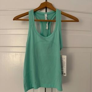 NWT -- Lululemon Size 4 Swiftly Tech 2.0 Race Length Tank, Wild Mint color